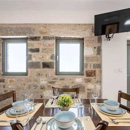 Sunny Rock Apartments Asfendiou Exterior photo